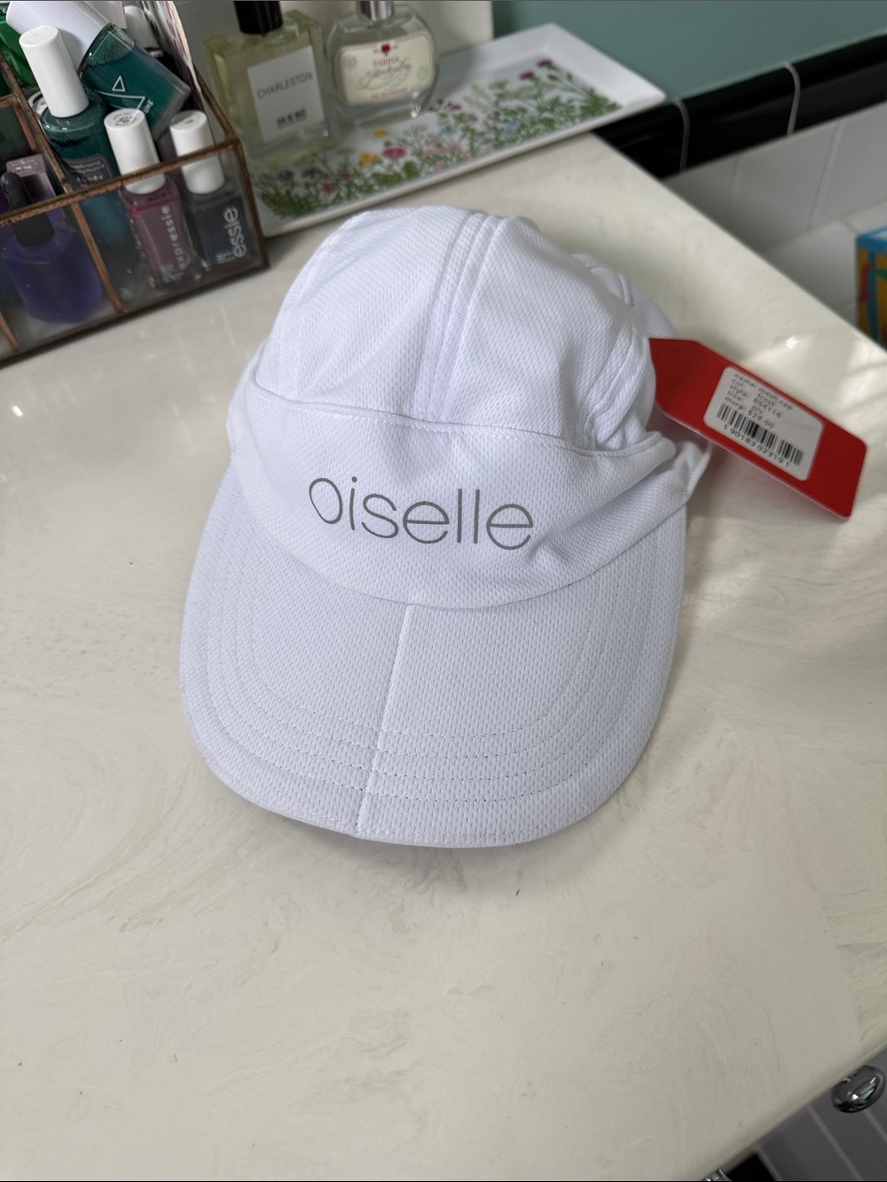 NWT oiselle White Performance Hat with Logo